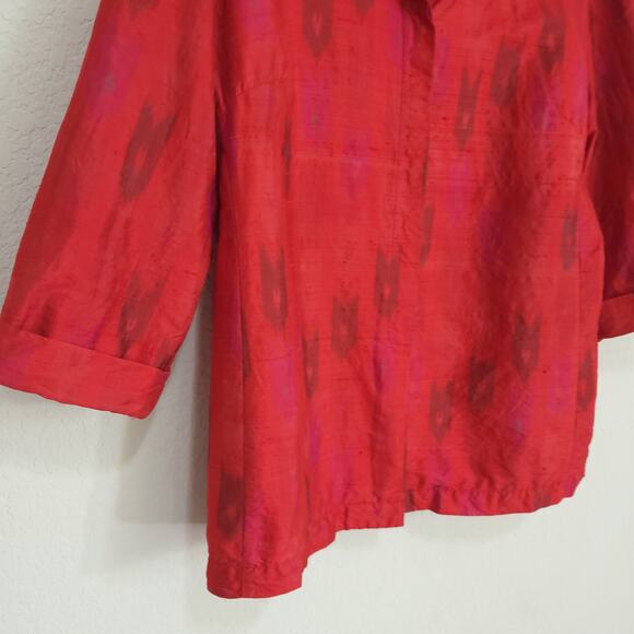 Chicos Silk Blouse Womens Medium Chicos 1 Red Button Up Top Collard V Neckline - Picture 10 of 12